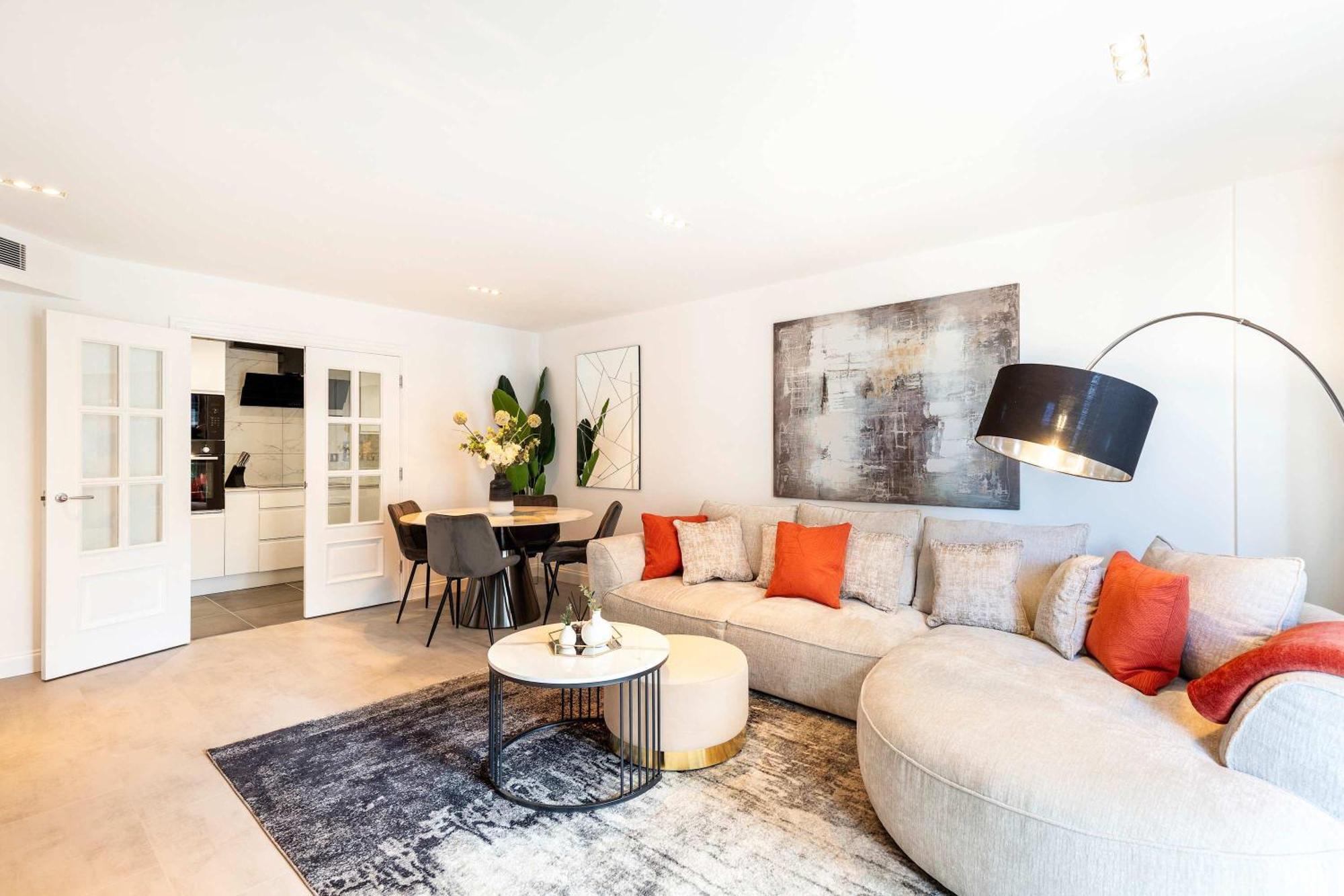 Appartamento Italian Elegance In Riverside Battersea